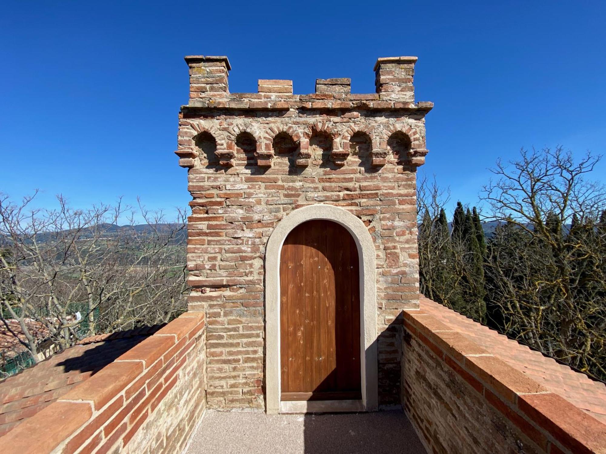B&B Lo Scudaio Palazzo Marchionneschi Montescudaio Exteriör bild